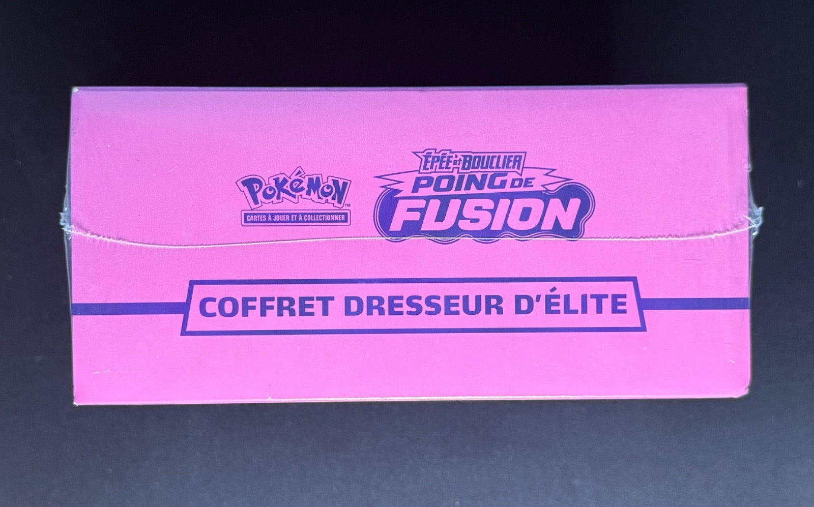 Coffret Dresseur d'Élite (ETB) – Épée et Bouclier : Poing de Fusion (EB08)