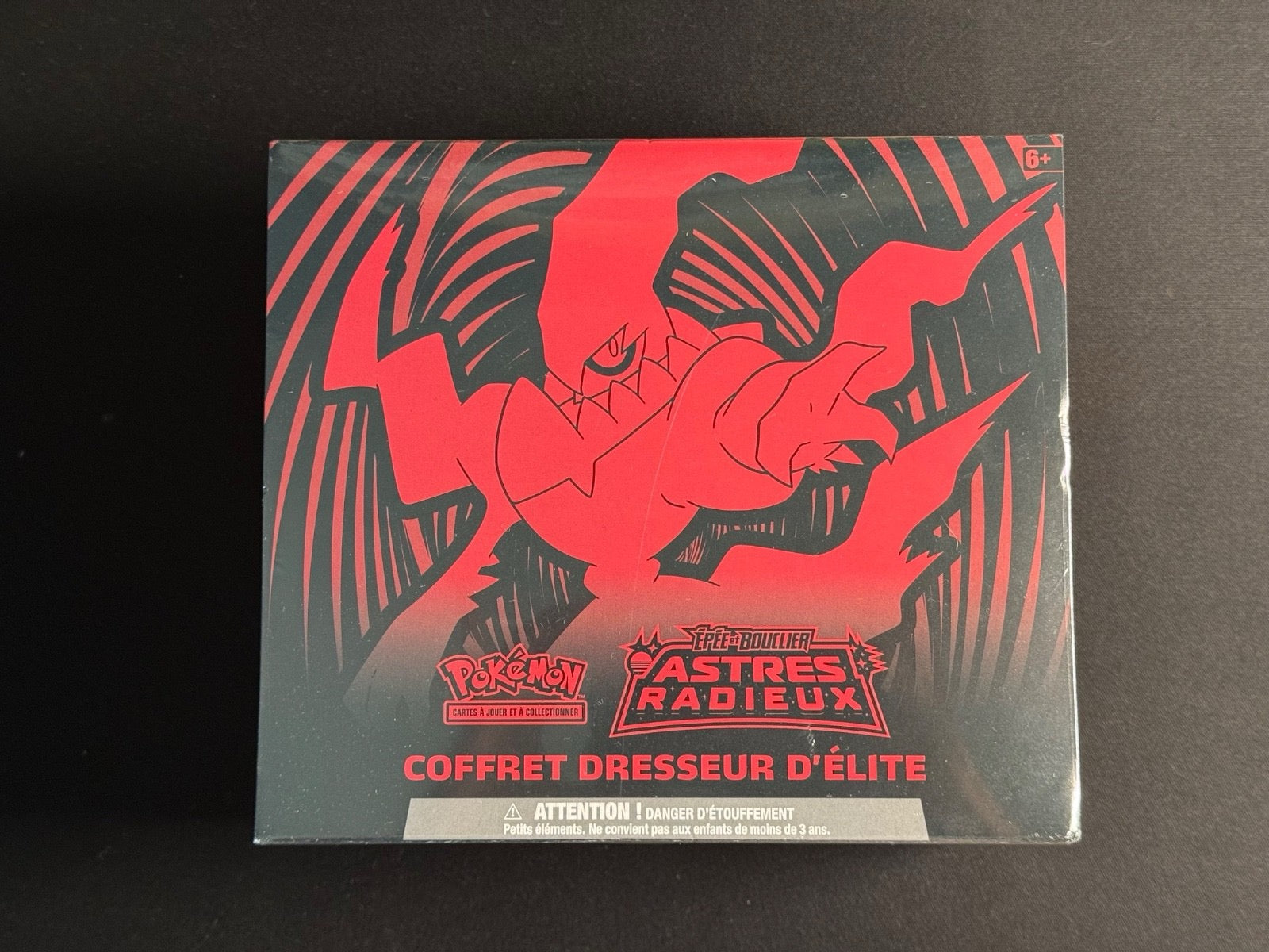 Coffret Dresseur d'Élite (ETB) – Épée et Bouclier : Astres Radieux (EB10)